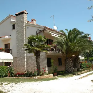 Apartment Bencic, Premantura